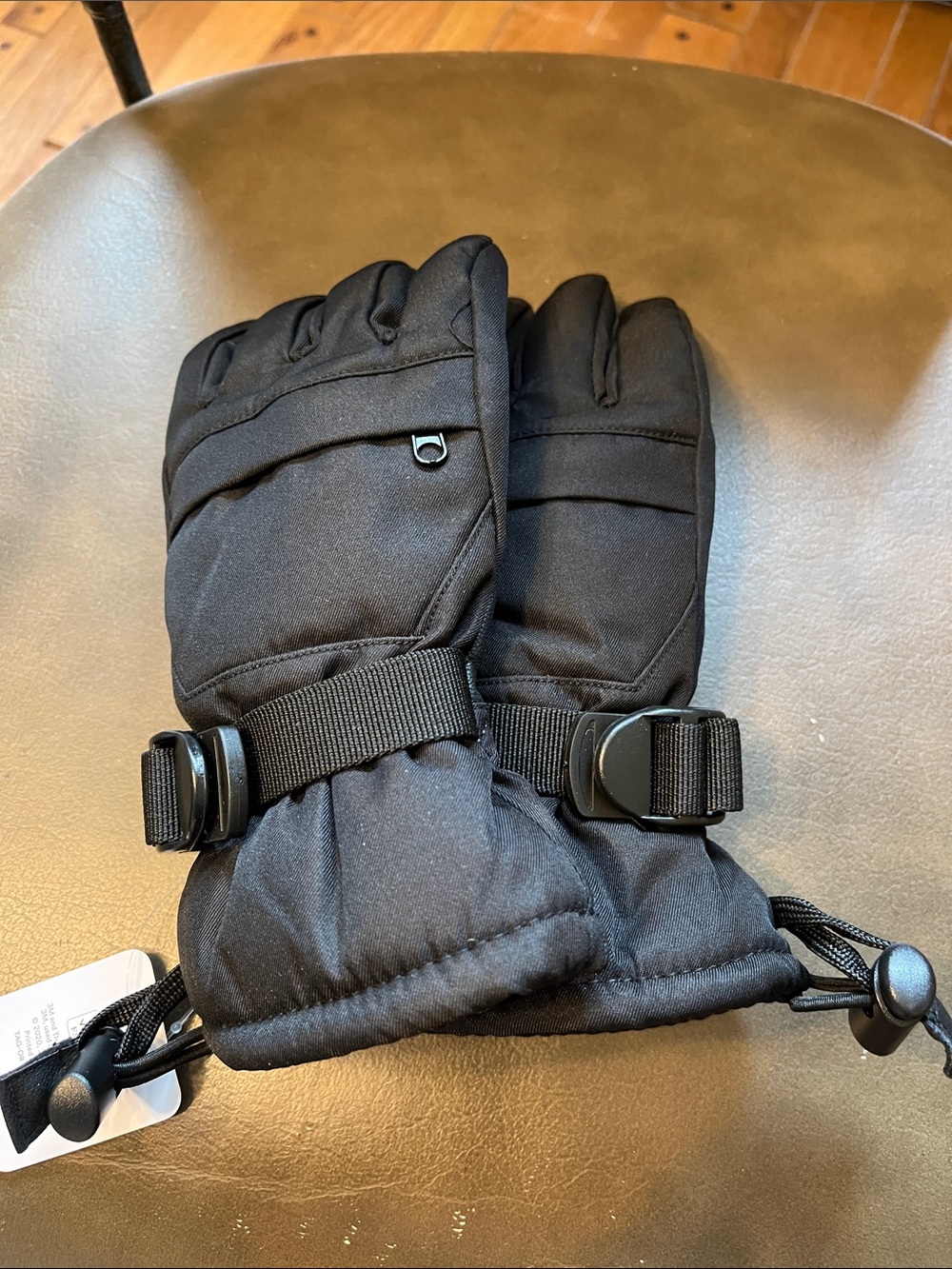 Women’s Black Insulated Winter Gloves - (3M)